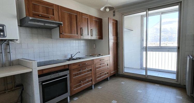 Vue n°1 Appartement 5 pièces T5 F5 à louer - Saint-martin D'heres (38400)