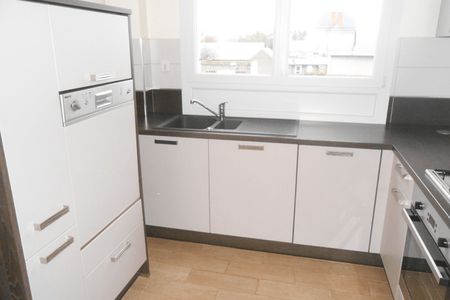 Vue n°3 Appartement 3 pièces T3 F3 à louer - Fleury Les Aubrais (45400)