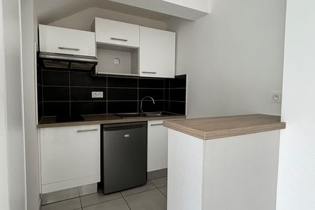 Vue n°3 Appartement 2 pièces T2 F2 à louer - Livry Gargan (93190)