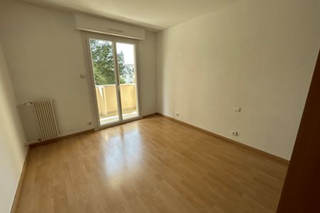 Vue n°2 Appartement 4 pièces T4 F4 à louer - Rennes (35200)