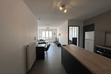 Vue n°3 Appartement meublé 2 pièces T2 F2 à louer - Frans (01480)