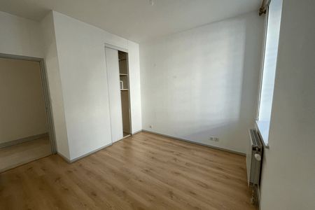 Vue n°3 Appartement 3 pièces T3 F3 à louer - Quimper (29000)