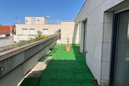 Vue n°2 Appartement 5 pièces T5 F5 à louer - Levallois Perret (92300)