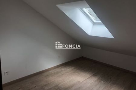 Vue n°2 Appartement 2 pièces T2 F2 à louer - Nenours (77140)