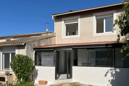 maison 4 pièces à louer CAISSARGUES 30132 110 m²