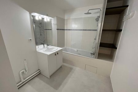 Vue n°3 Appartement 2 pièces T2 F2 à louer - Tours (37100)