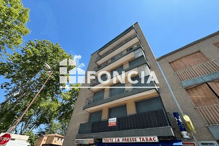 Vue n°2 Appartement 4 pièces T4 F4 à vendre - Avignon (84000)