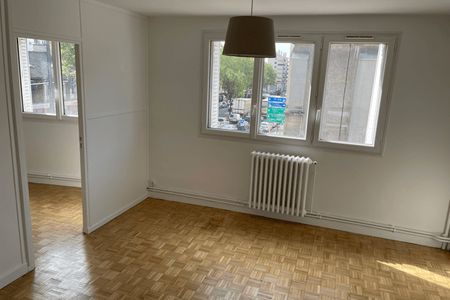 Vue n°3 Appartement 3 pièces T3 F3 à louer - Le Bourget (93350)