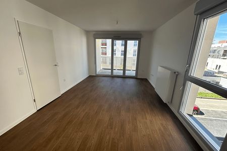 Vue n°3 Appartement 3 pièces T3 F3 à louer - Melun (77000)