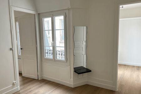 Vue n°3 Appartement 2 pièces T2 F2 à louer - Paris 10ᵉ (75010)