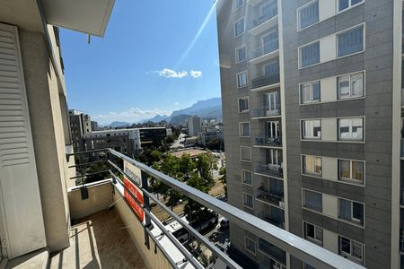 appartement-meuble 4 pièces à louer GRENOBLE 38000