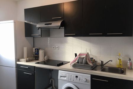 Vue n°2 Appartement 3 pièces T3 F3 à louer - Montpellier (34070)