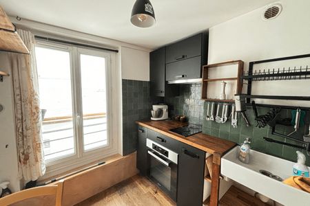 Vue n°3 Appartement meublé 2 pièces T2 F2 à louer - Paris 18ᵉ (75018)