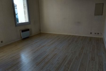 Vue n°3 Appartement 2 pièces T2 F2 à louer - Bordeaux (33000)