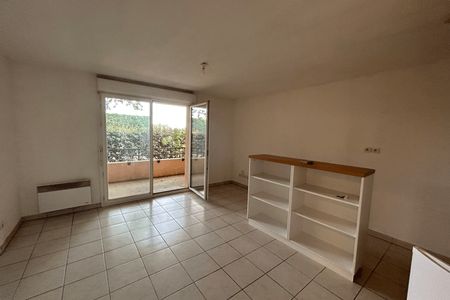 Vue n°3 Appartement 2 pièces T2 F2 à louer - Fenouillet (31150)