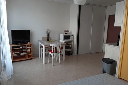 appartement 1 pièce à louer ANGOULEME 16000 27.5 m²