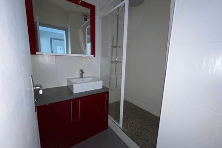 Vue n°2 Appartement meublé 2 pièces T2 F2 à louer - Saint-etienne (42000)