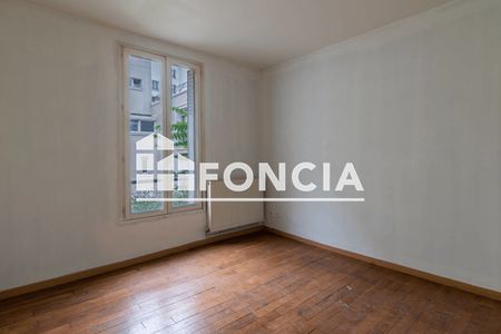 Vue n°3 Appartement 2 pièces T2 F2 à vendre - Saint Denis (93200)