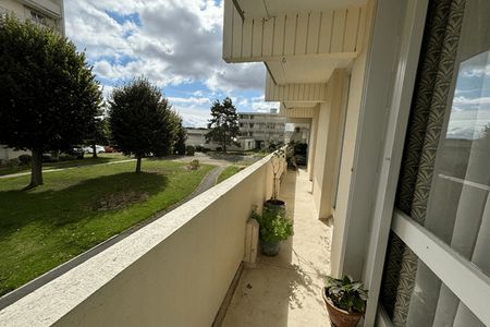 Vue n°3 Appartement 3 pièces T3 F3 à louer - Caen (14000)