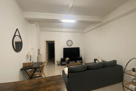 Vue n°2 Appartement 2 pièces T2 F2 à louer - Uzes (30700)