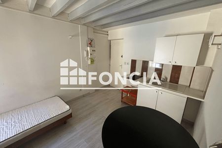 Vue n°2 Immeuble à vendre - Montélimar (26200)