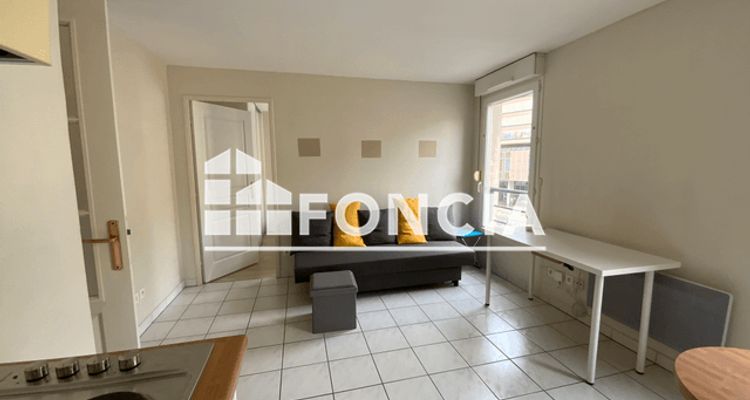 Vue n°1 Appartement 2 pièces à vendre - LYON 3ème (69003) - 32.87 m²