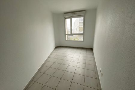 Vue n°2 Appartement 3 pièces T3 F3 à louer - Lormont (33310)