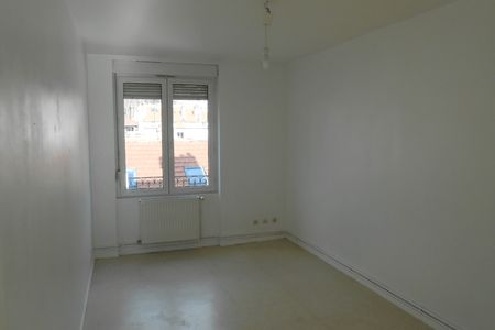 Vue n°2 Appartement 4 pièces T4 F4 à louer - Saint-etienne (42100)