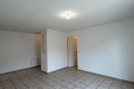 Vue n°2 Appartement 3 pièces T3 F3 à louer - Beuzeville (27210)