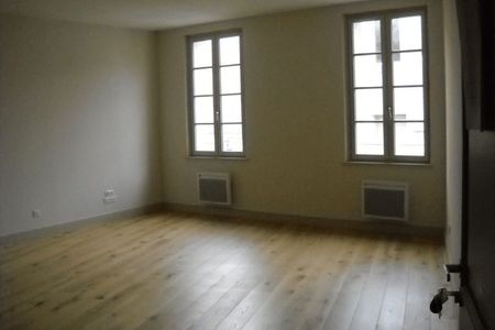 Vue n°2 Appartement 2 pièces T2 F2 à louer - Avignon (84000)