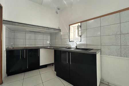 Vue n°3 Appartement 3 pièces T3 F3 à louer - Beziers (34500)