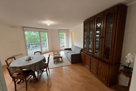 Vue n°2 Appartement meublé 4 pièces T4 F4 à louer - Saint Denis (93200)