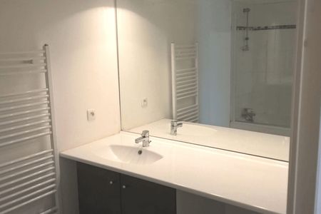 Vue n°2 Appartement 3 pièces T3 F3 à louer - Franconville (95130)