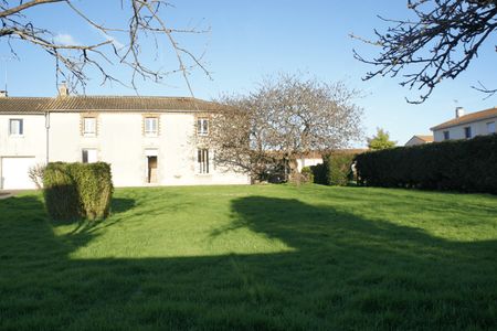 maison 6 pièces à louer CHOLET 49300