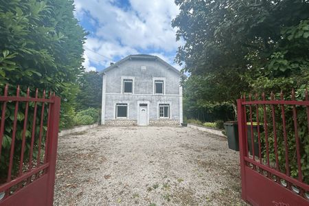 maison 4 pièces à louer COGNAC 16100 122.8 m²