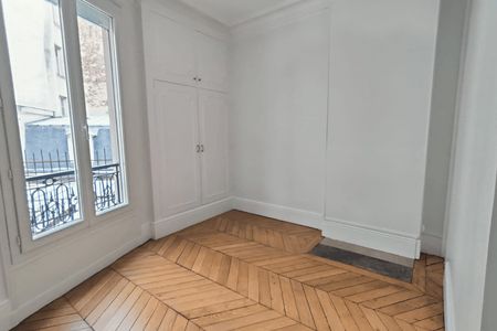 Vue n°3 Appartement 3 pièces T3 F3 à louer - Paris 8ᵉ (75008)