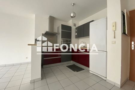 Vue n°2 Appartement 3 pièces à vendre - BORDEAUX (33800) - 53.41 m²