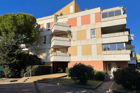 Vue n°2 Appartement 3 pièces T3 F3 à louer - Marseille 8ᵉ (13008)