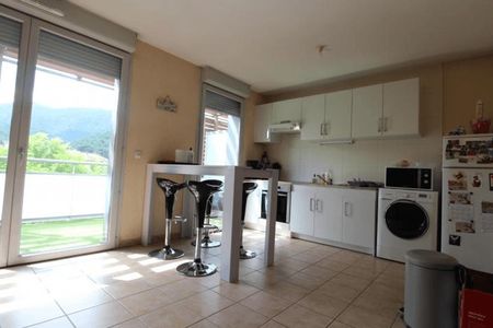 Vue n°2 Appartement 3 pièces T3 F3 à louer - Gieres (38610)