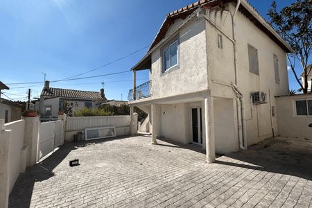 Vue n°2 Appartement 3 pièces T3 F3 à louer - Marseille 15ᵉ (13015)