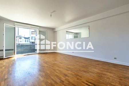 Vue n°2 Appartement 4 pièces T4 F4 à vendre - Poissy (78300)