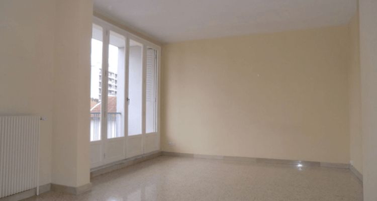 Vue n°1 Appartement 3 pièces T3 F3 à louer - Saint Martin D'heres (38400)