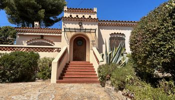 maison 4 pièces à louer BANDOL 83150 145.7 m²