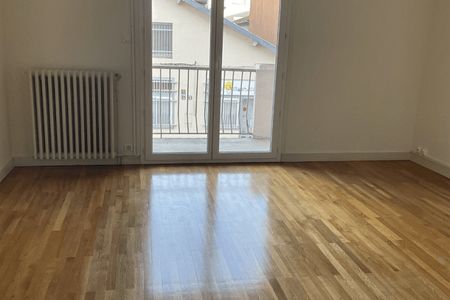 appartement 3 pièces à louer BOURGOIN JALLIEU 38300