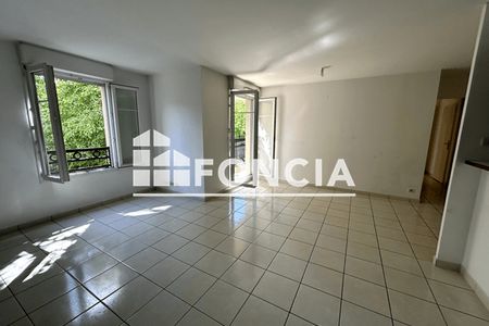 Vue n°2 Appartement 3 pièces T3 F3 à vendre - Emerainville (77184)