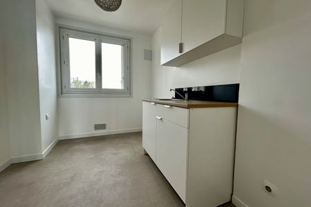 Vue n°2 Appartement 4 pièces T4 F4 à louer - Maromme (76150)