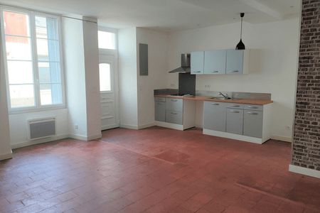 maison 4 pièces à louer VAAS 72500 113.1 m²