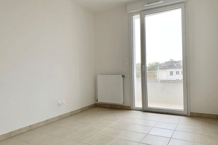 Vue n°3 Appartement 3 pièces T3 F3 à louer - Cugnaux (31270)