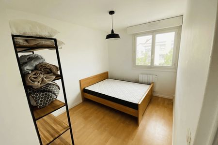 Vue n°2 Appartement 3 pièces T3 F3 à louer - Massy (91300)