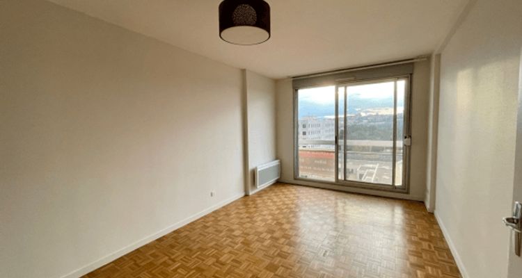 appartement 2 pièces à louer VILLEURBANNE 69100 56.7 m²